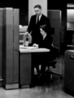 L’IBM 704 installato all’IBM Buiding